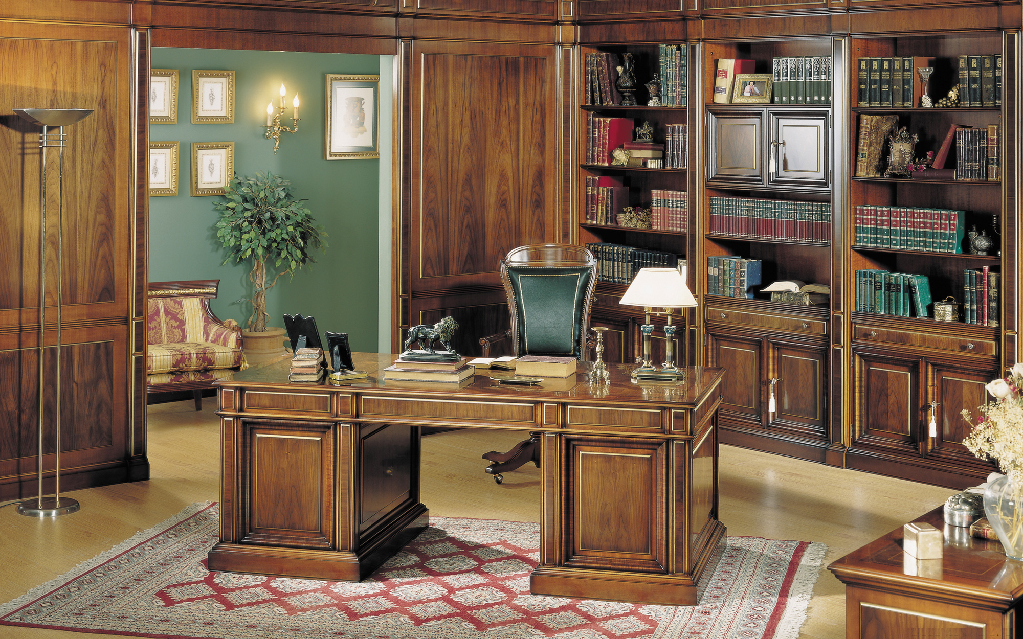 Кабинет мессиду ру. Мебель для домашнего кабинета. Мебель для кабинета руководителя. Кабинетная мебель в классическом стиле. Домашний кабинет.