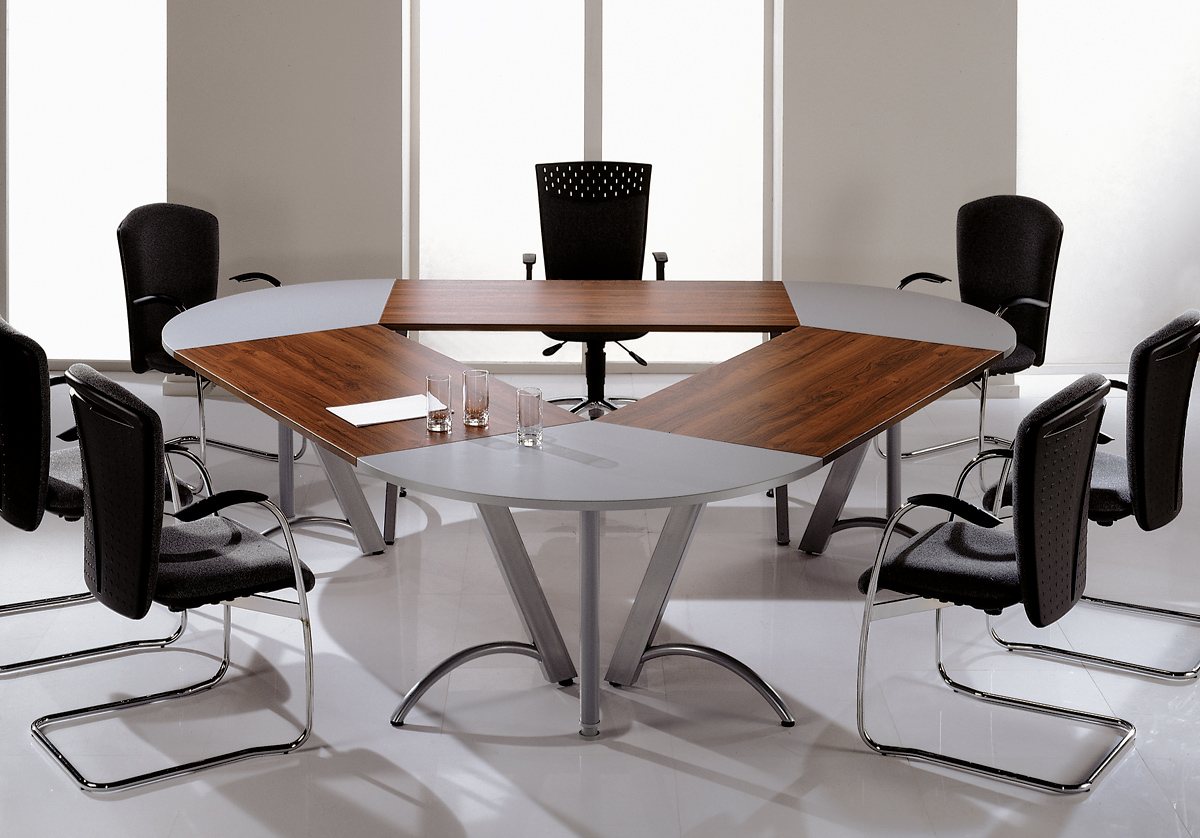 Зоны переговоров. Стол для переговоров круглый. Модульный стол для переговоров. Стол офисный переговорный. Офисная мебель для переговорной.